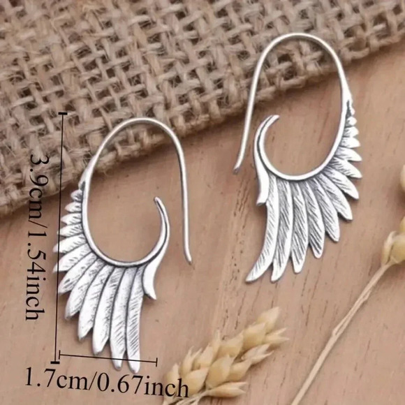 Feather Wing Earrings (Color: Silvery) - Picture 3 of 3